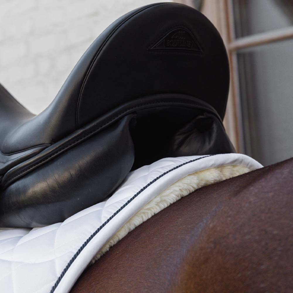 Dressage Saddle Pad Skin Friendly Vegan Sheepskin White