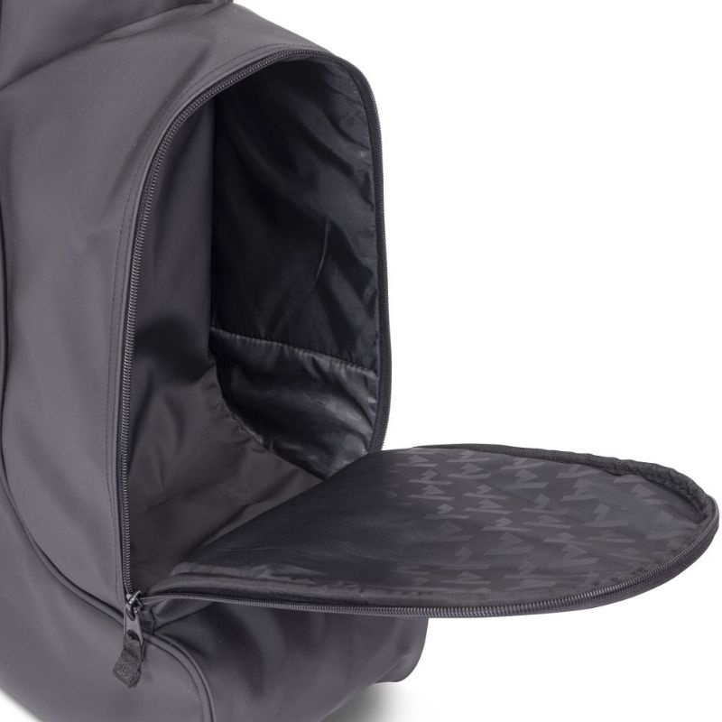 Helmet, Whip & Boot Bag React Black