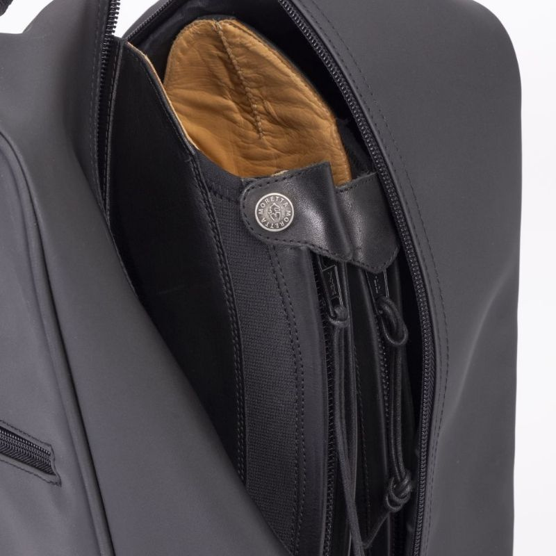 Helmet, Whip & Boot Bag React Black