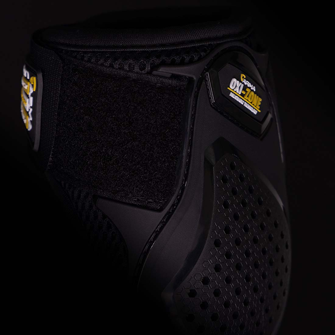 Fetlock Boots Oxi-Zone Air Motion Black